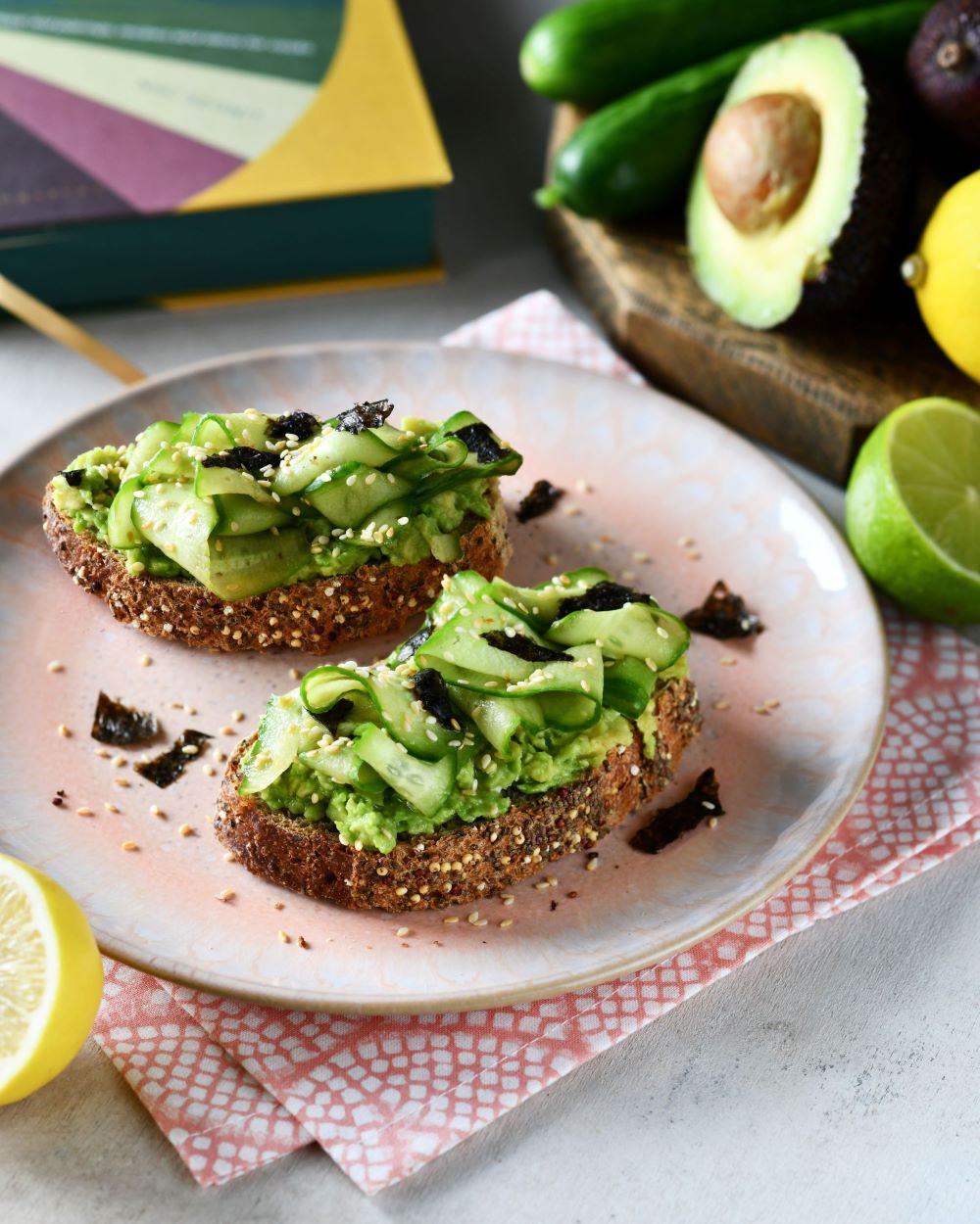 კიტრის და ავოკადოს სენდვიჩი