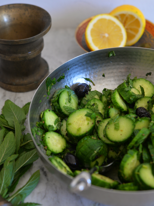 კიტრისა და პიტნის სალათა