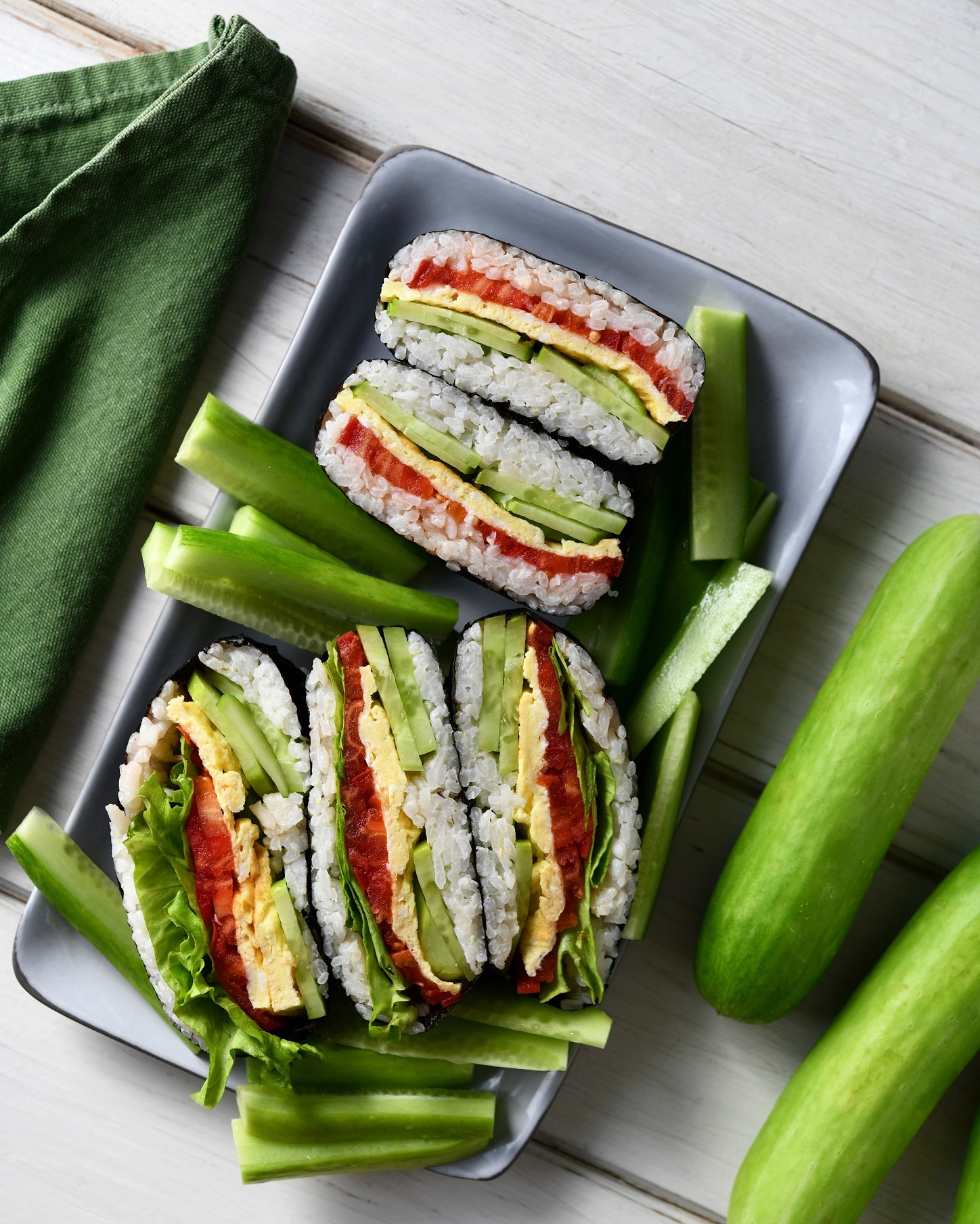 ონიგირაძუ – იაპონური ბრინჯის სენდვიჩი კიტრით